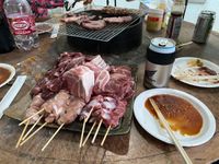 CAMPiii（キャンピー） 紅芋村の川満。