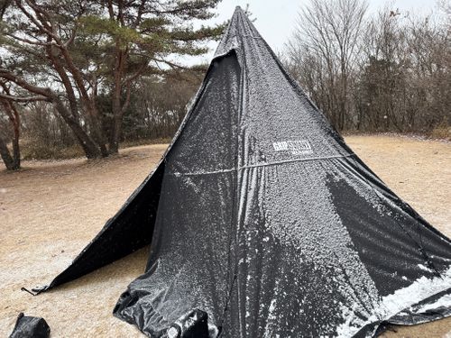 予期せず雪中キャンプ 朝霧ジャンボリー オートキャンプ場 ソロキャンプ フリーサイト スモーキーさんのキャンプブログ CAMPiii（キャンピー） -キャンプ専用SNS キャンプのすべてがここに集まる-