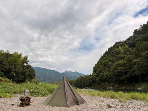 CAMPiii(キャンピー) Camp 'n'g Roll♪🏁さんのキャンプブログ 軍幕野営🪖〜ポ軍×ノルウェー軍camoⅡ〜⛺️ 前川キャンプ場