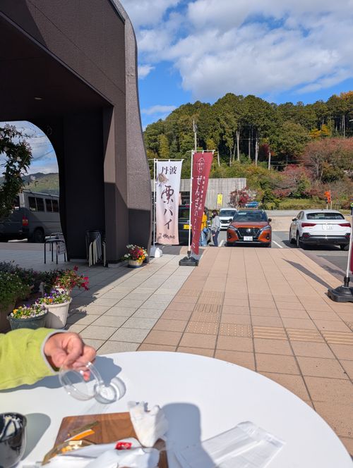 京丹波と丹波篠山の食べ比べから RVパーク 但馬の杜 COMOREBI Village ファミリーキャンプ 区画サイト yosihikozc4さんのキャンプブログ CAMPiii（キャンピー） -キャンプ専用SNS キャンプのすべてがここに集まる-