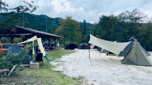 愛知県から最高にクールなイケおじ様達がグルキャンに来た 星灯りの森キャンプ場 グループキャンプ 区画サイト フリーサイト KABUTOさんのキャンプブログ CAMPiii(キャンピー) -キャンプ専用SNS キャンプのすべてがここに集まる-