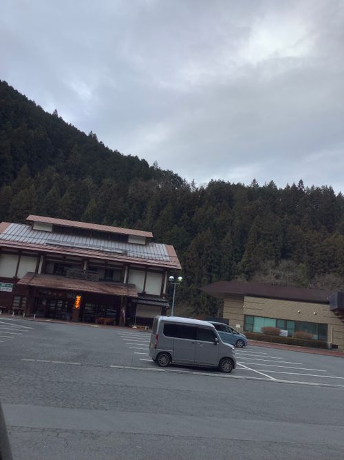 Vol.109 25/NO.28 いつもの中津峡から〜秩父ホルモン屋に行く‼️ 中津峡 ソロキャンプ フリーサイト 🔥焚き火🔥さんのキャンプブログ CAMPiii（キャンピー） -キャンプ専用SNS キャンプのすべてがここに集まる-