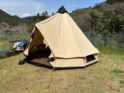 ３代目テント⛺️ コットンフィールド グループキャンプ 区画サイト オートサイト レッドロビンさんのキャンプブログ CAMPiii（キャンピー） -キャンプ専用SNS キャンプのすべてがここに集まる-