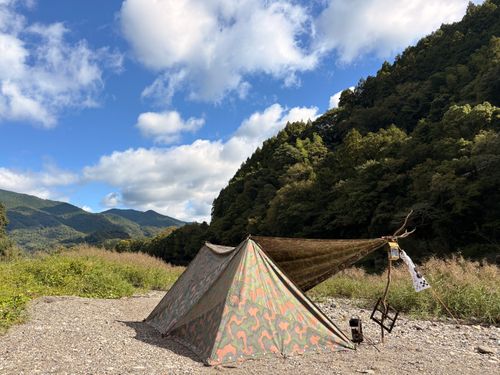 rock 'n' roll♪♪軍幕camp‼︎ 前川キャンプ場 ソロキャンプ フリーサイト Camp 'n'g  Roll♪🏁さんのキャンプブログ CAMPiii（キャンピー） -キャンプ専用SNS キャンプのすべてがここに集まる-