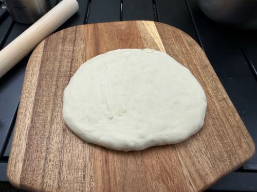 チーズナン焼いてみた🧀 やぐら沢キャンプ場 ソロキャンプ 区画サイト オートサイト かとかとさんのキャンプブログ CAMPiii（キャンピー） -キャンプ専用SNS キャンプのすべてがここに集まる-