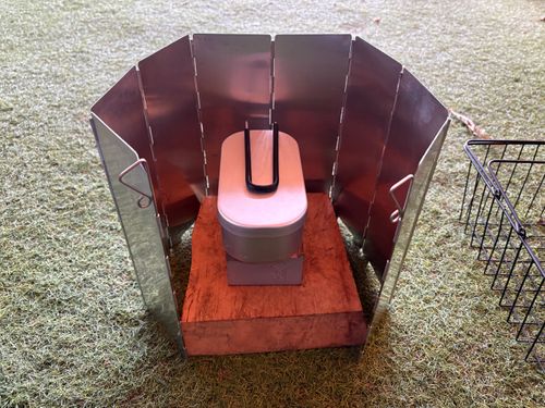 旅する古本屋〜猫のお告げは樹の下で〜 HOSOMINE BASE 細峯ベース ソロキャンプ 区画サイト ぱぱちょさんのキャンプブログ CAMPiii(キャンピー) -キャンプ専用SNS キャンプのすべてがここに集まる-