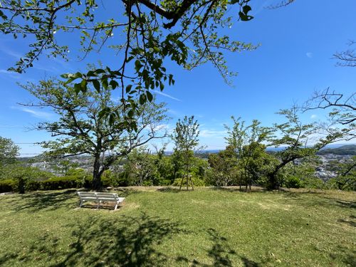 前日宅呑み中🍺思いたっての低山ハイク🥾 大楠山 ソロキャンプ Genさんのキャンプブログ CAMPiii（キャンピー） -キャンプ専用SNS キャンプのすべてがここに集まる-