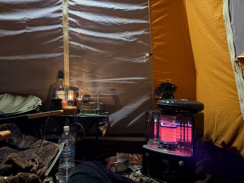 旅する古本屋〜秋の夜長に幸せを保つ時間〜 秋保森林スポーツ公園 ソロキャンプ 区画サイト オートサイト ぱぱちょさんのキャンプブログ CAMPiii（キャンピー） -キャンプ専用SNS キャンプのすべてがここに集まる-