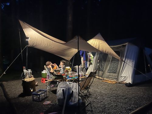 ずっと雨で川遊びできずの海山キャンプ キャンプinn海山 ファミリーキャンプ 区画サイト オートサイト ヨスケサンバジャロさんのキャンプブログ CAMPiii（キャンピー） -キャンプ専用SNS キャンプのすべてがここに集まる-