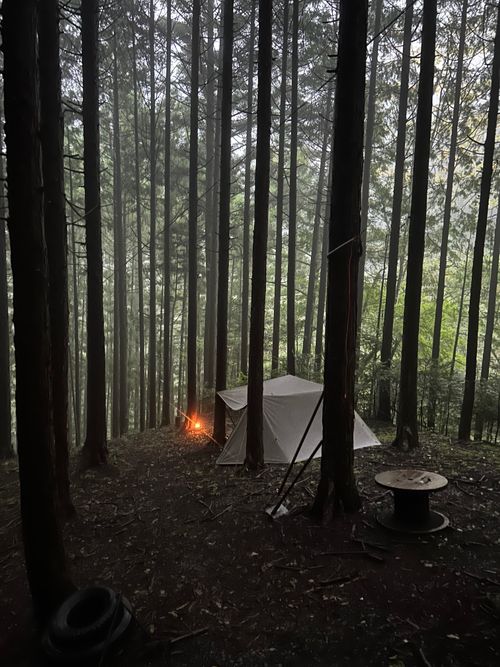 雨☔️の完ソロ🏕 ソロキャンプ フリーサイト Genさんのキャンプブログ CAMPiii（キャンピー） -キャンプ専用SNS キャンプのすべてがここに集まる-
