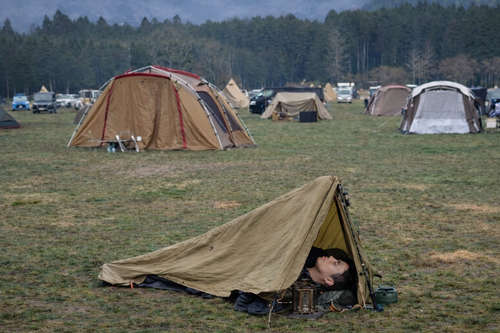 1年ぶりの、カレーの日 ふもとっぱらキャンプ場 ソロキャンプ グループキャンプ フリーサイト ぞのさんさんのキャンプブログ CAMPiii（キャンピー） -キャンプ専用SNS キャンプのすべてがここに集まる-