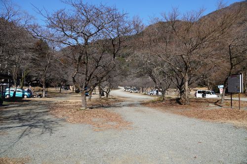 朝ゆっくりしたかったソロキャンプ 青野原オートキャンプ場 ソロキャンプ 区画サイト 週末スナフキンさんのキャンプブログ CAMPiii（キャンピー） -キャンプ専用SNS キャンプのすべてがここに集まる-