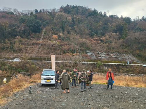 2025年   またしても 雨の軍幕祭り 角田大橋河川敷 ソロキャンプ フリーサイト ウエィダーさんのキャンプブログ CAMPiii（キャンピー） -キャンプ専用SNS キャンプのすべてがここに集まる-