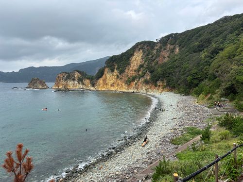 黄金崎の潮騒と夕焼け 黄金崎海水浴場(根合海水浴場) ソロキャンプ 区画サイト marpyさんのキャンプブログ CAMPiii(キャンピー) -キャンプ専用SNS キャンプのすべてがここに集まる-