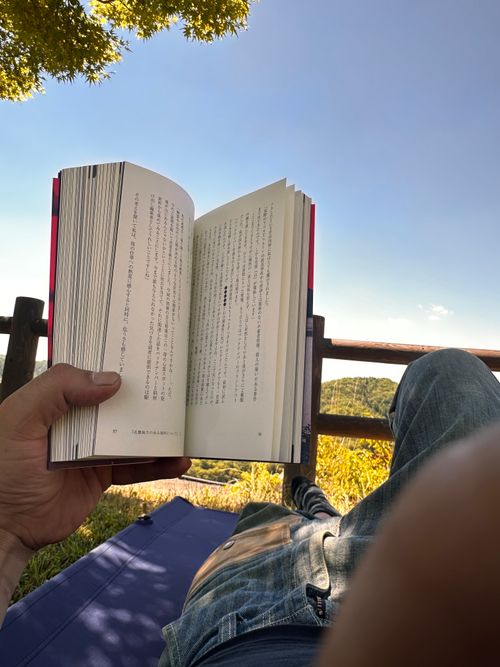 ソロでホラー小説読むの捗りすぎで草 ソロキャンプ フリーサイト ぼちさんのキャンプブログ CAMPiii(キャンピー) -キャンプ専用SNS キャンプのすべてがここに集まる-