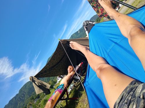 スイス軍🇨🇭ドイツ軍🇩🇪 親子合同演習🏕️ 角田大橋 ファミリーキャンプ フリーサイト ウエィダーさんのキャンプブログ CAMPiii（キャンピー） -キャンプ専用SNS キャンプのすべてがここに集まる-