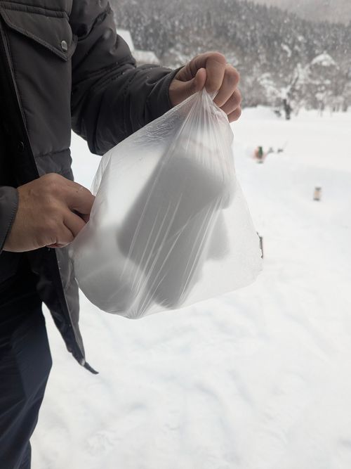 やっぱり雪中キャンプは特別だなー♪ 白川郷ひらせ温泉キャンプサイト ソロキャンプ グループキャンプ フリーサイト オートサイト ちあさんのキャンプブログ CAMPiii（キャンピー） -キャンプ専用SNS キャンプのすべてがここに集まる-