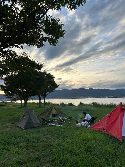 遠征キャンプ Part2     琵琶湖支那2 連泊 湖岸緑地 志那2 ソロキャンプ グループキャンプ フリーサイト Genさんのキャンプブログ CAMPiii（キャンピー） -キャンプ専用SNS キャンプのすべてがここに集まる-