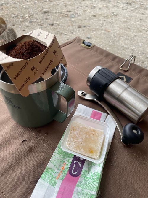 徒歩ソロで行く、武甲山と荒川の眺めが最高な、ともえ川Parkへ！ ともえ川Park ソロキャンプ 区画サイト ma9さんのキャンプブログ CAMPiii（キャンピー） -キャンプ専用SNS キャンプのすべてがここに集まる-