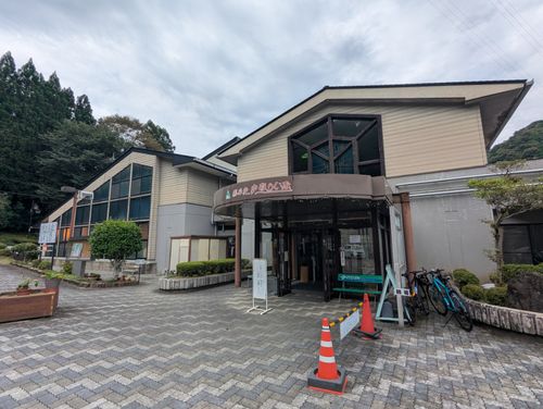帰省からの戻りキャンツー旅② 鳳来の森 ソロキャンプ 区画サイト 週末スナフキンさんのキャンプブログ CAMPiii（キャンピー） -キャンプ専用SNS キャンプのすべてがここに集まる-