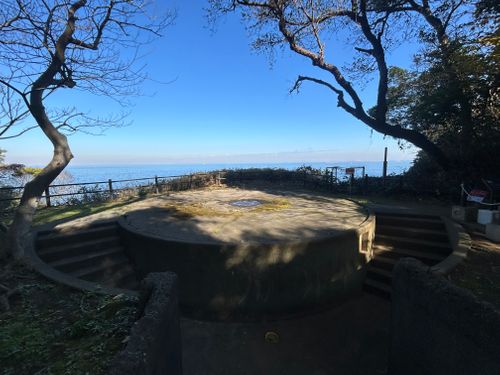 東京湾に残された唯一の自然島にてチェアリング 猿島 ソロキャンプ フリーサイト Genさんのキャンプブログ CAMPiii（キャンピー） -キャンプ専用SNS キャンプのすべてがここに集まる-
