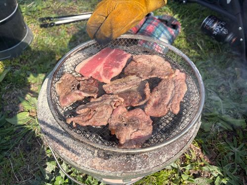 Vol.114 26/NO.04 お花見しながらお肉焼くぅ‼️ 坂戸市 ソロキャンプ フリーサイト 🔥焚き火🔥さんのキャンプブログ CAMPiii（キャンピー） -キャンプ専用SNS キャンプのすべてがここに集まる-