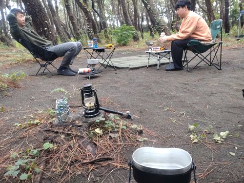 海を感じて 柳島スポーツ公園 グループキャンプ 区画サイト ひげさんさんのキャンプブログ CAMPiii（キャンピー） -キャンプ専用SNS キャンプのすべてがここに集まる-