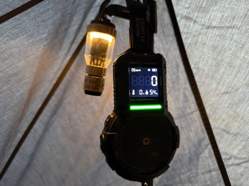 シュラフを忘れる 朝霧ジャンボリー オートキャンプ場 ソロキャンプ フリーサイト スモーキーさんのキャンプブログ CAMPiii（キャンピー） -キャンプ専用SNS キャンプのすべてがここに集まる-