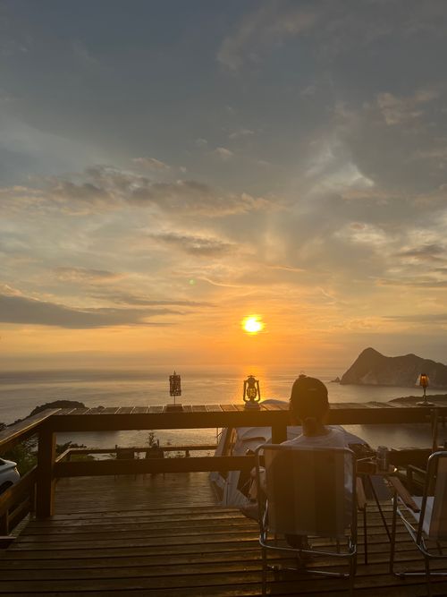 海に落ちる夕日が見れた🌅やっぱり最高キャンプ 南伊豆キャンピングテラス ファミリーキャンプ 区画サイト Izumiさんのキャンプブログ CAMPiii（キャンピー） -キャンプ専用SNS キャンプのすべてがここに集まる-