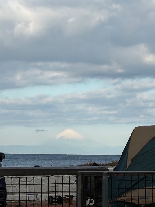 年越しキャンプ！⛺️ キャンプ マナビス 海サイト グループキャンプ 区画サイト オートサイト ぺちゃさんのキャンプブログ CAMPiii（キャンピー） -キャンプ専用SNS キャンプのすべてがここに集まる-