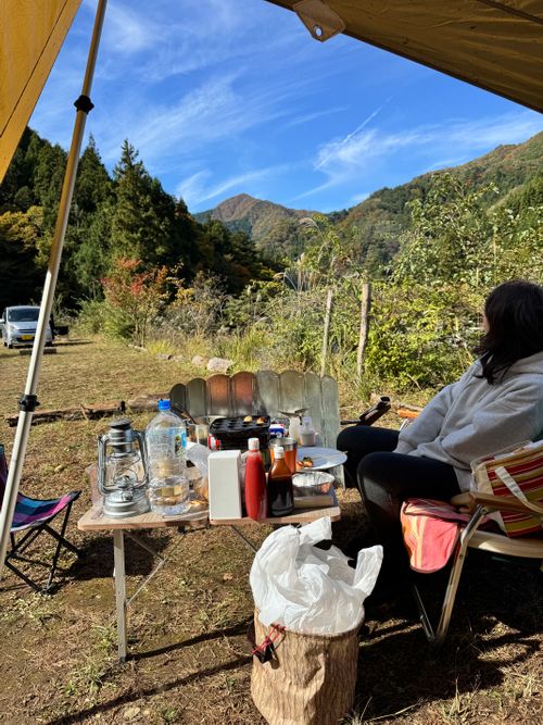 秋空の下、丸いものを食す WOODSMAN CAMPGROUND ファミリーキャンプ 区画サイト オートサイト EJIさんのキャンプブログ CAMPiii（キャンピー） -キャンプ専用SNS キャンプのすべてがここに集まる-