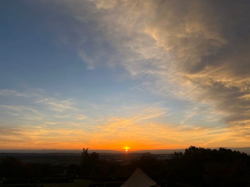 夜景と星空と&hellip;焚き火🔥 尾高高原キャンプ場 ファミリーキャンプ 区画サイト オートサイト hiyryushoさんのキャンプブログ CAMPiii（キャンピー） -キャンプ専用SNS キャンプのすべてがここに集まる-