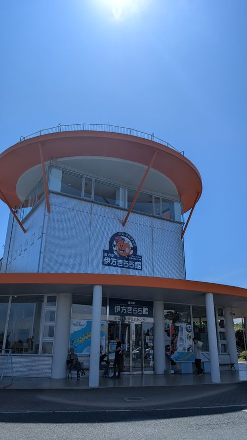 海を超え、ケルティの民となる⛺️〜四国遠征キャンプ1泊目〜 さめうらテントパーク ソロキャンプ グループキャンプ オートサイト ヒゲキャンさんのキャンプブログ CAMPiii（キャンピー） -キャンプ専用SNS キャンプのすべてがここに集まる-