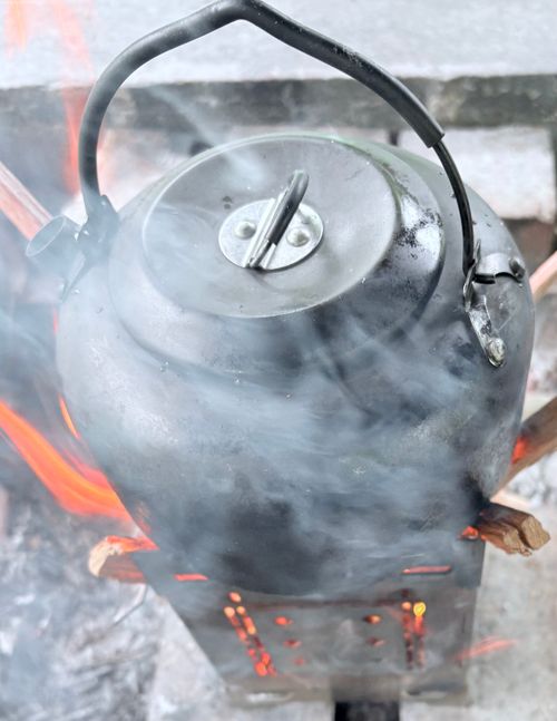 春雨&times;焚き火 前川キャンプ場 ソロキャンプ フリーサイト Camp 'n'g  Roll♪🏁さんのキャンプブログ CAMPiii（キャンピー） -キャンプ専用SNS キャンプのすべてがここに集まる-