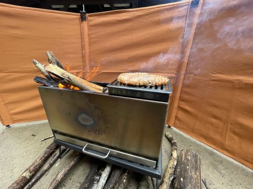 CAMPiii（キャンピー） たくさんのキャンプブログ めっちゃもえファイアーにB6用鉄板 