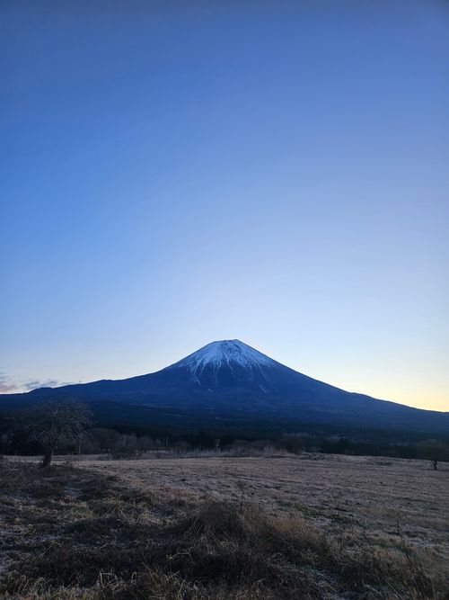 ブラックしゅーたん 富士高原トマトフィールド グループキャンプ フリーサイト オートサイト IZUIZUさんのキャンプブログ CAMPiii（キャンピー） -キャンプ専用SNS キャンプのすべてがここに集まる-