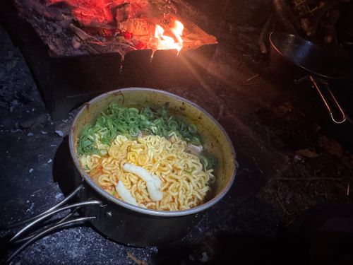 春の始まりキャンプ PICA富士西湖 ソロキャンプ グループキャンプ 区画サイト フリーサイト まっつんさんのキャンプブログ CAMPiii（キャンピー） -キャンプ専用SNS キャンプのすべてがここに集まる-