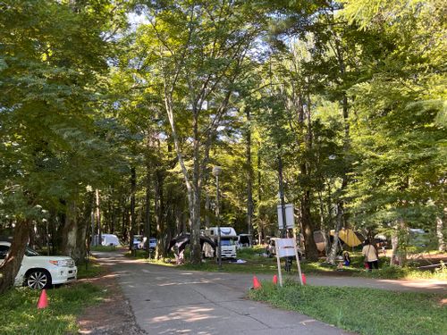 キャンプしながら花火が見たいんじゃー!😆そんな夢を叶えてくれるキャンプ場🏕のおはなし レイクロッジヤマナカ グループキャンプ 区画サイト ぷりんさんのキャンプブログ CAMPiii(キャンピー) -キャンプ専用SNS キャンプのすべてがここに集まる-
