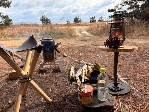 ポ軍🇵🇱🪖camp🏕️🔥で永谷園🥫と鰯の缶詰🐟 小松海岸 ソロキャンプ フリーサイト camping roll♪さんのキャンプブログ CAMPiii（キャンピー） -キャンプ専用SNS キャンプのすべてがここに集まる-