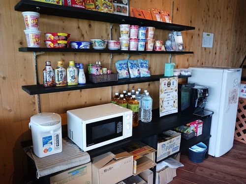 温泉を楽しみ、御岳と乗鞍を望む標高1400mの絶景キャンプで秋を食らう【Day1】寒い(*_*; N.A.O.高山すずらん高原キャンプ場 ファミリーキャンプ オートサイト キャンピングカー vios outdoor'sさんのキャンプブログ CAMPiii(キャンピー) -キャンプ専用SNS キャンプのすべてがここに集まる-