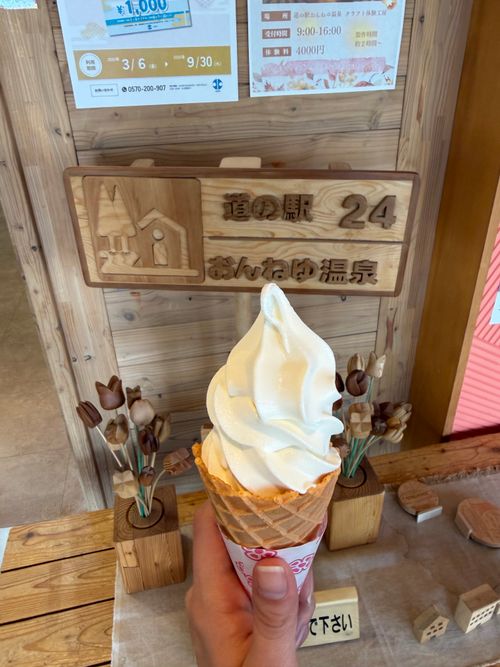 桜と新幕としっぽり燻製キャンプ🏕️ 留辺蘂つつじ公園キャンプ場 ファミリーキャンプ フリーサイト りかさんのキャンプブログ CAMPiii（キャンピー） -キャンプ専用SNS キャンプのすべてがここに集まる-