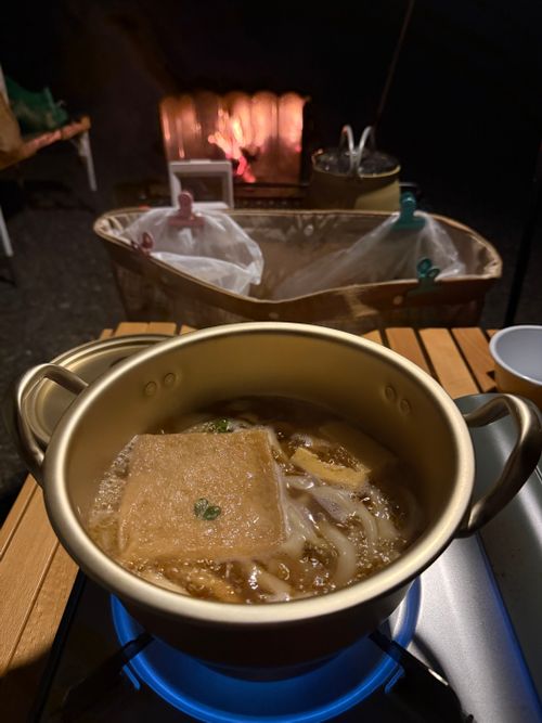 恐怖の強風 Black Smith Outdoorfield Sanogawa Base ソロキャンプ フリーサイト オートサイト ちはみなさんのキャンプブログ CAMPiii（キャンピー） -キャンプ専用SNS キャンプのすべてがここに集まる-