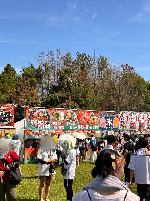 CAMP DE WILD BUNCH FEST.25 山口きらら博記念公園 グループキャンプ フリーサイト あやぴーさんのキャンプブログ CAMPiii(キャンピー) -キャンプ専用SNS キャンプのすべてがここに集まる-