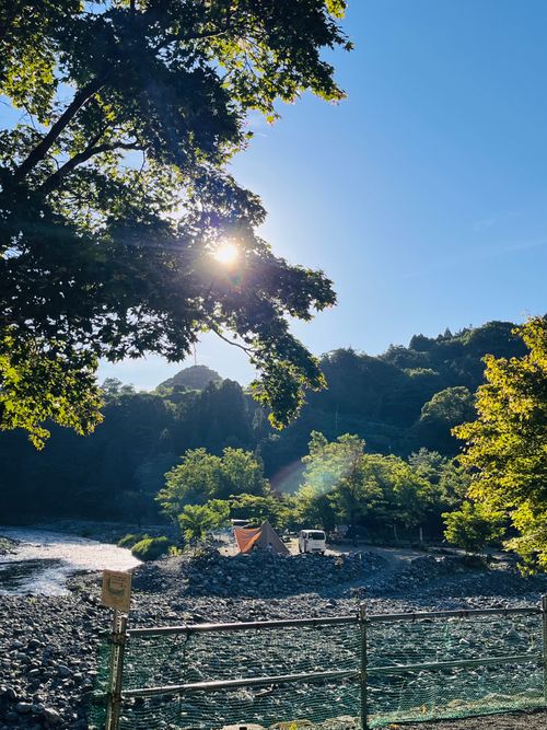 いいオトナだけど全力で川遊びをするためのキャンプ!!! 道志渓谷キャンプ場 グループキャンプ 区画サイト ぷりんさんのキャンプブログ CAMPiii(キャンピー) -キャンプ専用SNS キャンプのすべてがここに集まる-