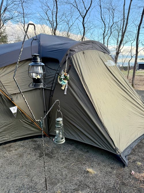 年越しキャンプ１泊目 IZUMI PEAK BASE （泉ピークベース） ファミリーキャンプ 区画サイト トリッディさんのキャンプブログ CAMPiii（キャンピー） -キャンプ専用SNS キャンプのすべてがここに集まる-