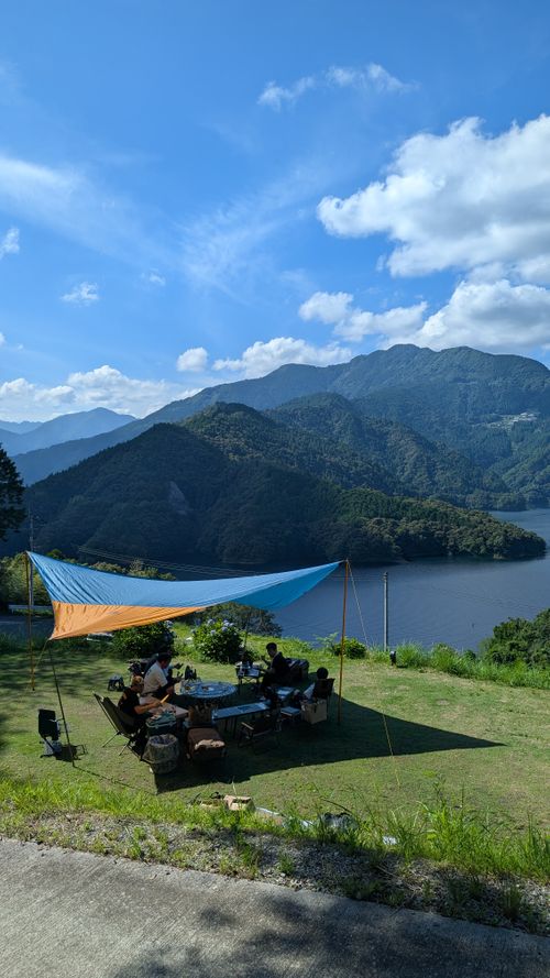 海を超え、ケルティの民となる⛺️〜四国遠征キャンプ1泊目〜 さめうらテントパーク ソロキャンプ グループキャンプ オートサイト ヒゲキャンさんのキャンプブログ CAMPiii（キャンピー） -キャンプ専用SNS キャンプのすべてがここに集まる-