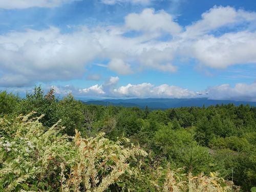  温泉を楽しみ、御岳と乗鞍を望む標高1400mの絶景キャンプで秋を食らう【Day2】参った(*_*;！ N.A.O.高山すずらん高原キャンプ場 ファミリーキャンプ オートサイト キャンピングカー vios outdoor'sさんのキャンプブログ CAMPiii（キャンピー） -キャンプ専用SNS キャンプのすべてがここに集まる-