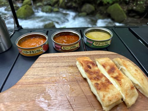 チーズナン焼いてみた🧀 やぐら沢キャンプ場 ソロキャンプ 区画サイト オートサイト かとかとさんのキャンプブログ CAMPiii（キャンピー） -キャンプ専用SNS キャンプのすべてがここに集まる-