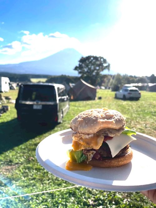 最高の天気だったふもとっぱらキャンプ ふもとっぱらキャンプ場 グループキャンプ フリーサイト OYAKATAさんのキャンプブログ CAMPiii（キャンピー） -キャンプ専用SNS キャンプのすべてがここに集まる-