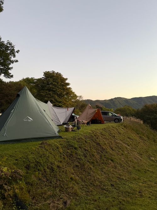 テントの日　サーカスの会　vol.2 グリーンパークハチ北 グループキャンプ 区画サイト あやぴーさんのキャンプブログ CAMPiii（キャンピー） -キャンプ専用SNS キャンプのすべてがここに集まる-